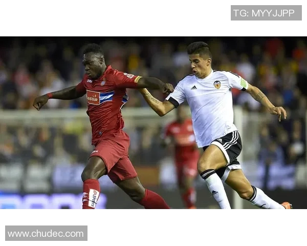 坎塞洛在足球界的崛起与挑战:从天才少年到顶级后卫的成长之路 坎塞洛在足球界的崛起与挑战:从天才少年到顶级后卫的成长之路